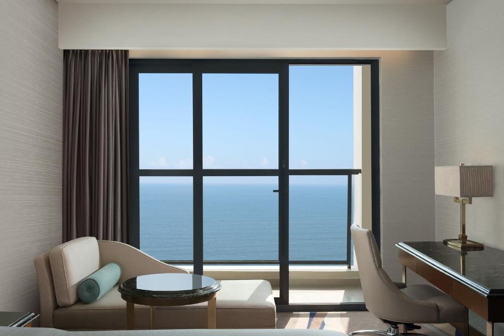 four- points-by-sheraton-danang-8