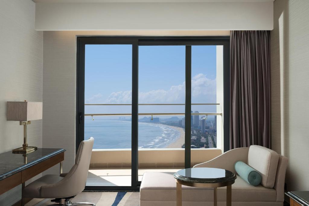 four- points-by-sheraton-danang-18