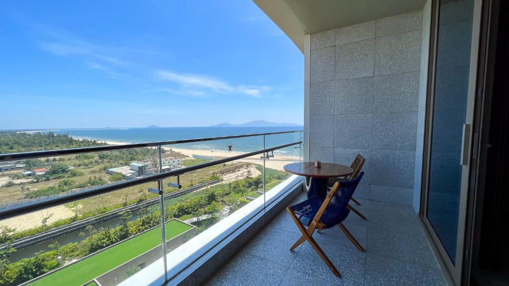 review-resort-new-world-hoiana-beach-hoi-an-moi2