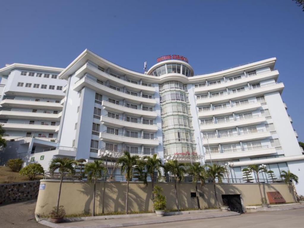 cac-khach-san-tai-tuan-chau-16