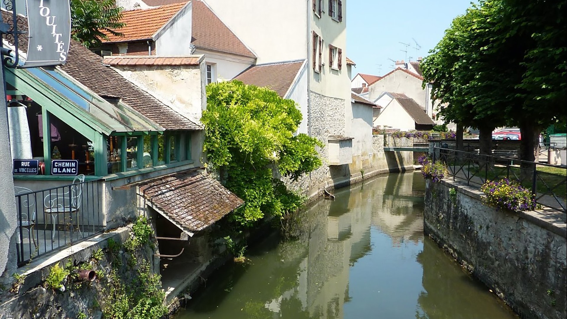 5. L%C3%A0ng Crecy la Chapelle