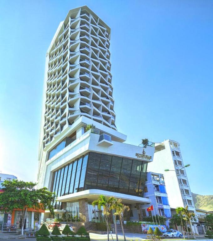 review-khach-san-botton-blue-hotel-nha-trang