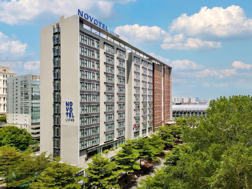 Novotel-living-saigon
