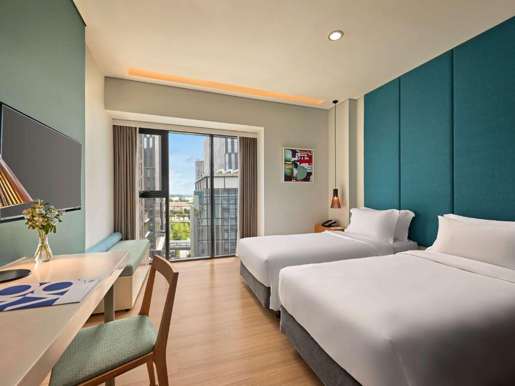 Novotel-living-saigon4