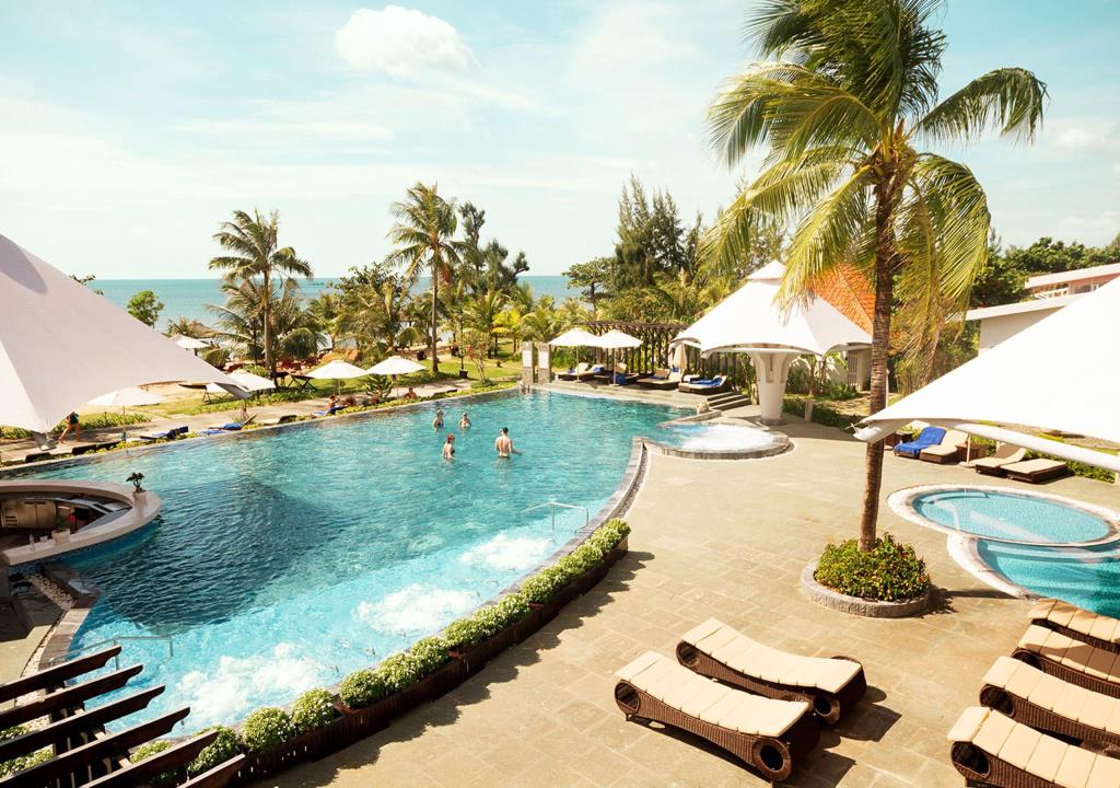 mercury-resort-3