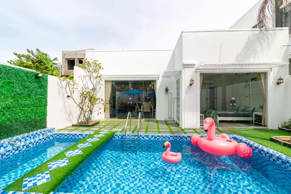sunny-pool-villa-da-nang-8