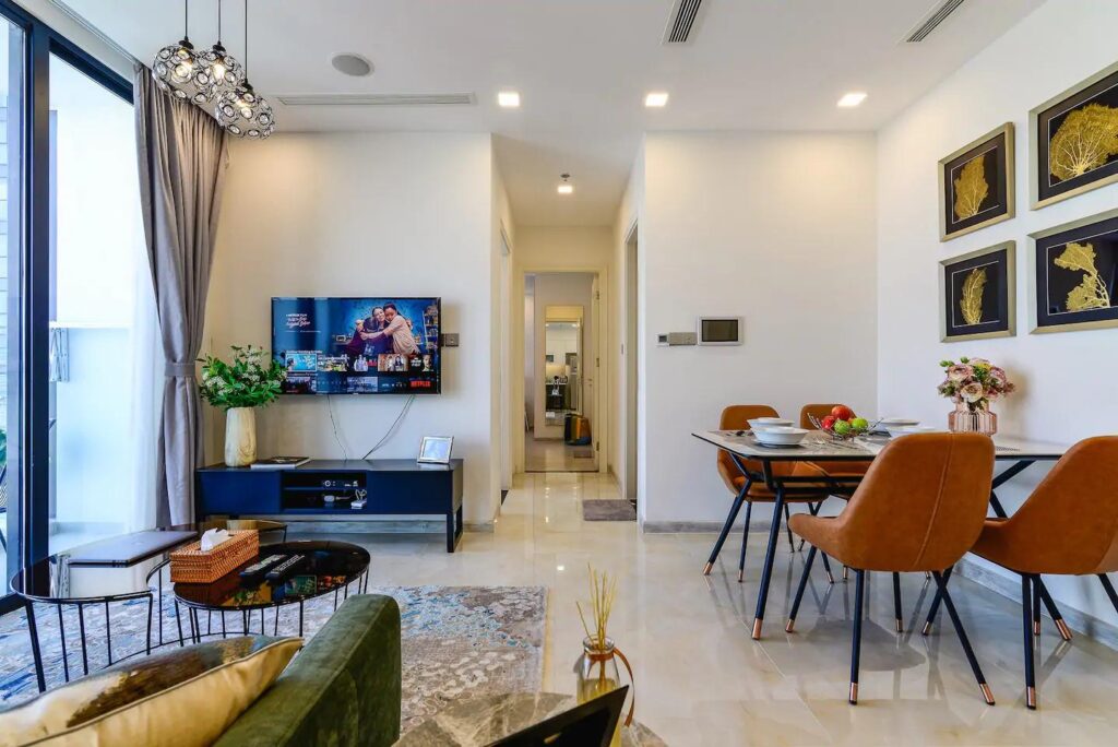 cho-thue-can-ho-chung-cu-2pn-vinhomes-golden-river-sai-gon