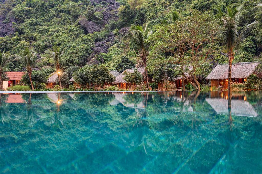 bang-gia-cac-khach-san-resort-4-5-sao-noi-tieng-dep-nhat-o-ninh-binh