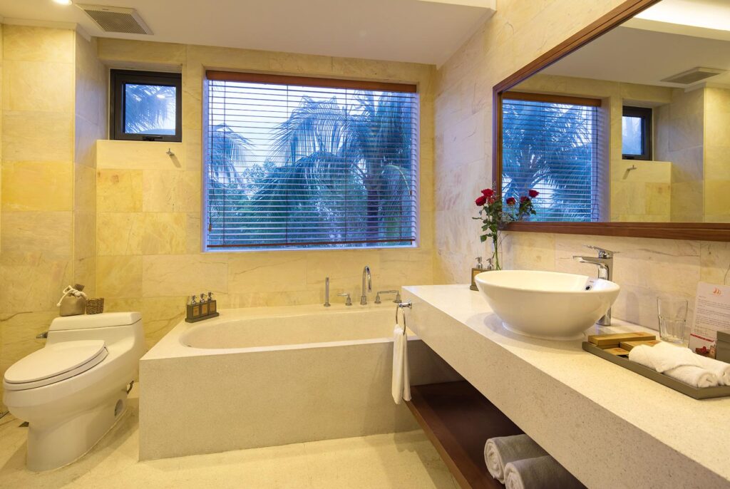 Cam-Ranh-Riviera-Beach-Resort-9