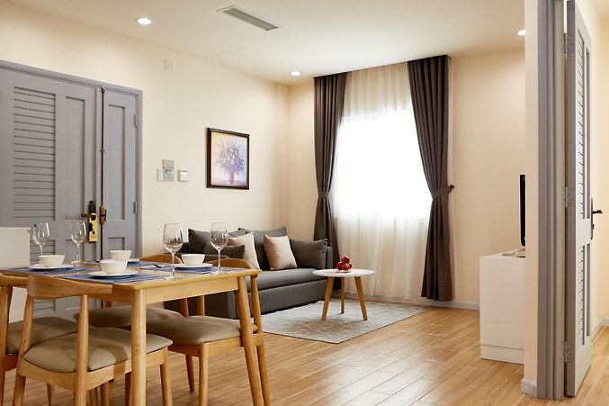 8B APARTHOTEL