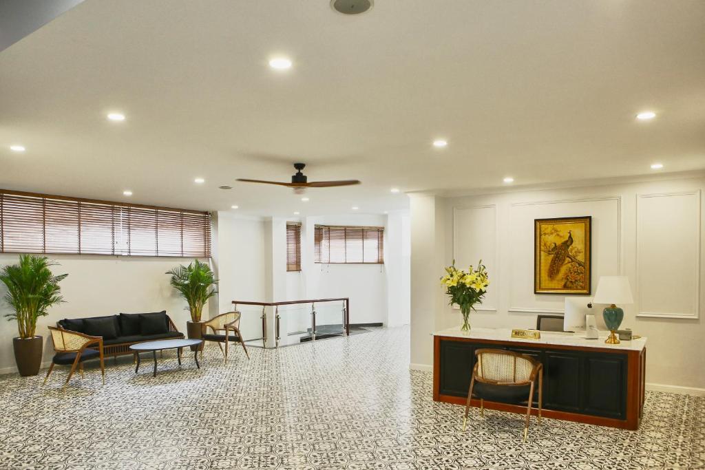 8B APARTHOTEL