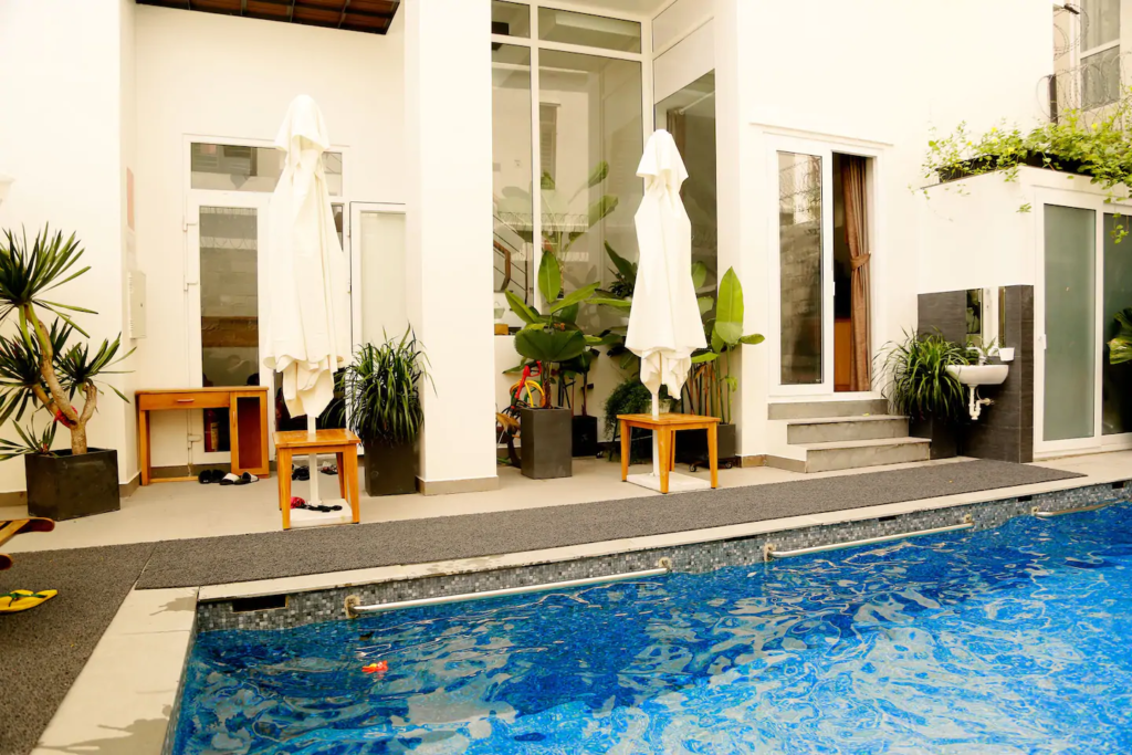 white-villa-da-nang-7