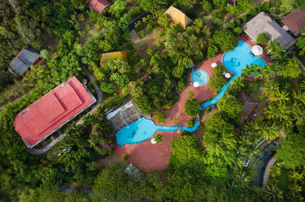 8cb61f36bac9c626019a8ed23d03d5e2