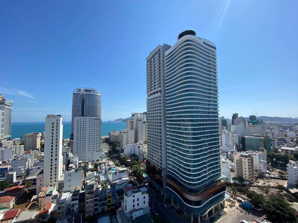 Review-gia-phong-khach-san-o-nha-trang-5-sao-27