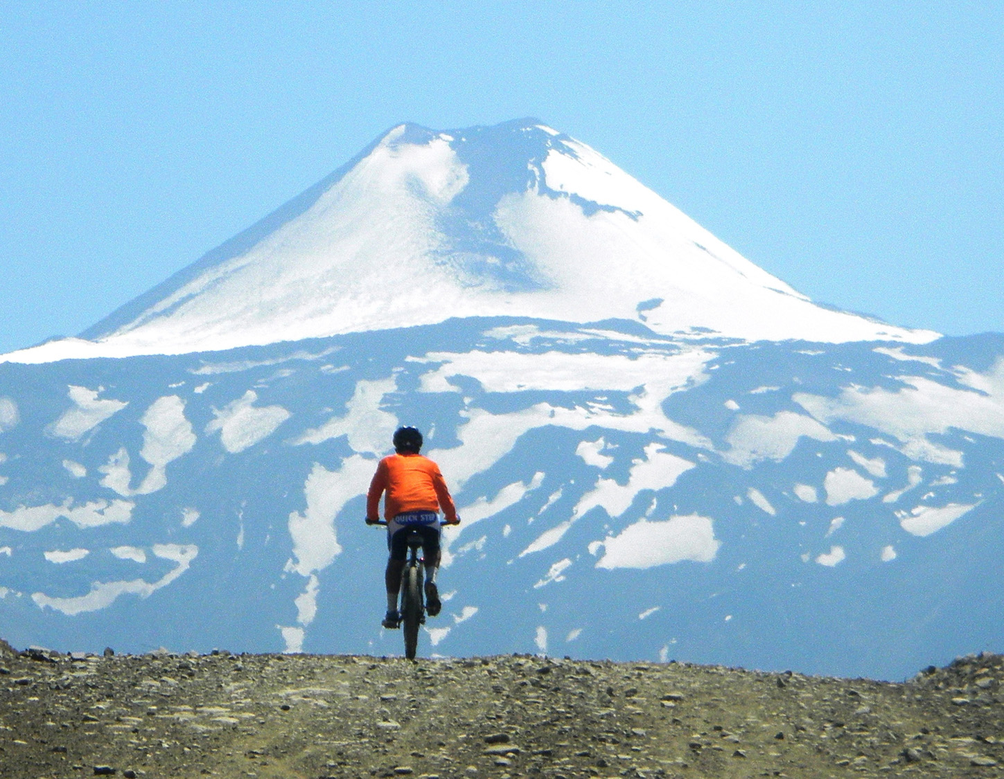 9. Chinh ph%E1%BB%A5c %C4%91%E1%BB%89nh n%C3%BAi l%E1%BB%ADa Andes