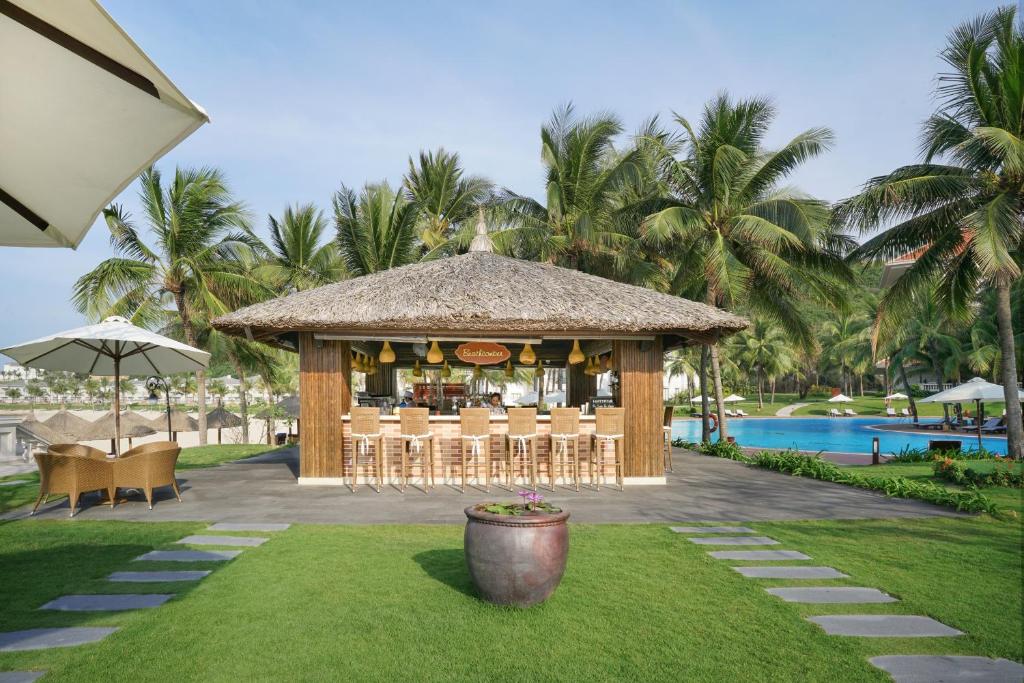 vinpearl-resort-nha-trang-bay