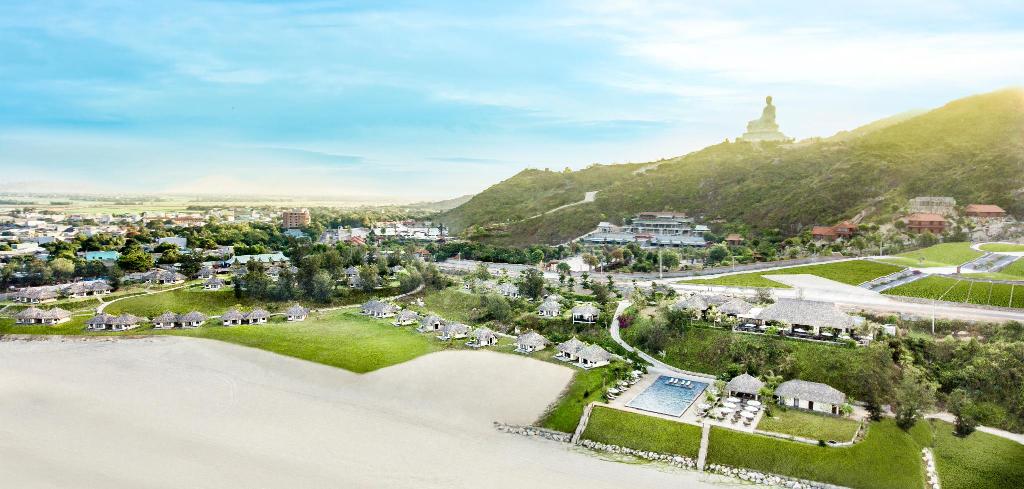 bang-gia-ve-limousine-da-nang-den-quy-nhon-nghi-duong-crown-retreat