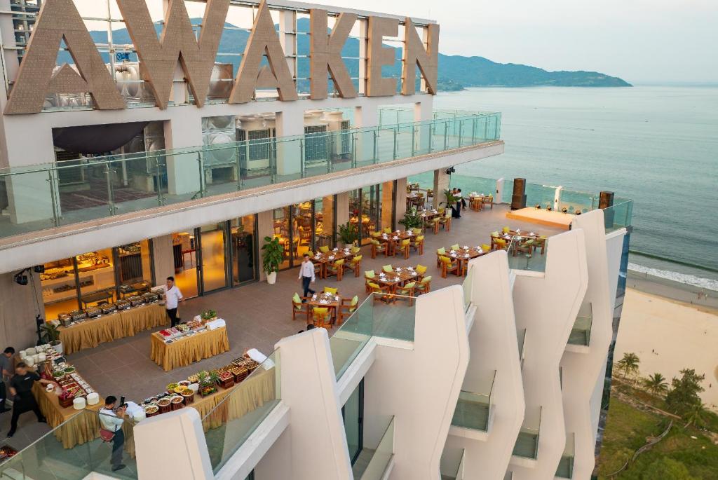 Review dịch vụ Awaken Da Nang Hotel