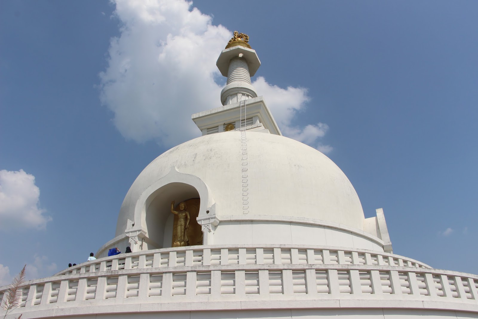 B%E1%BA%A3o Th%C3%A1p Vishwa Shanti1