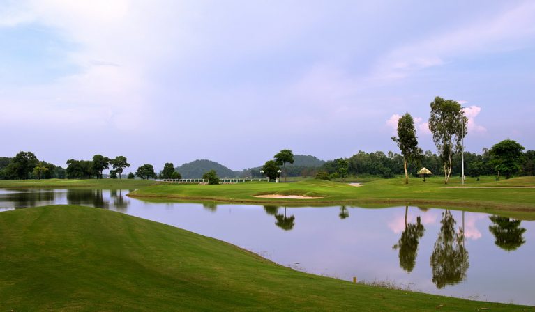 Sân Golf Đồng Mô