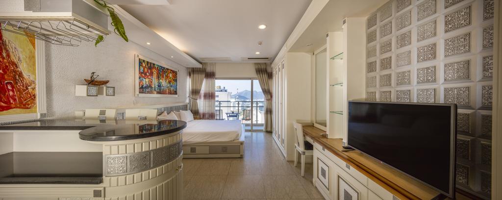 Balcony-Seaview-Nha-Trang-Centre2