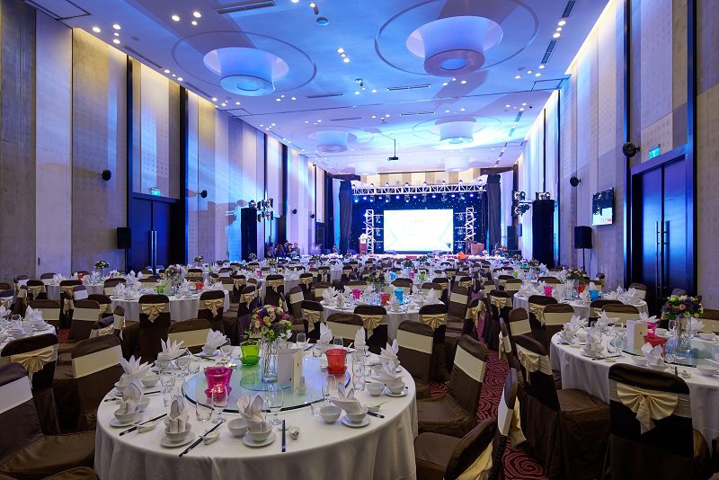 Ballroom LEDscreen1.jpg 0