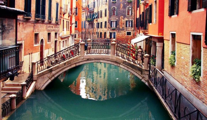 C%E1%BA%A7u Than Th%E1%BB%9F