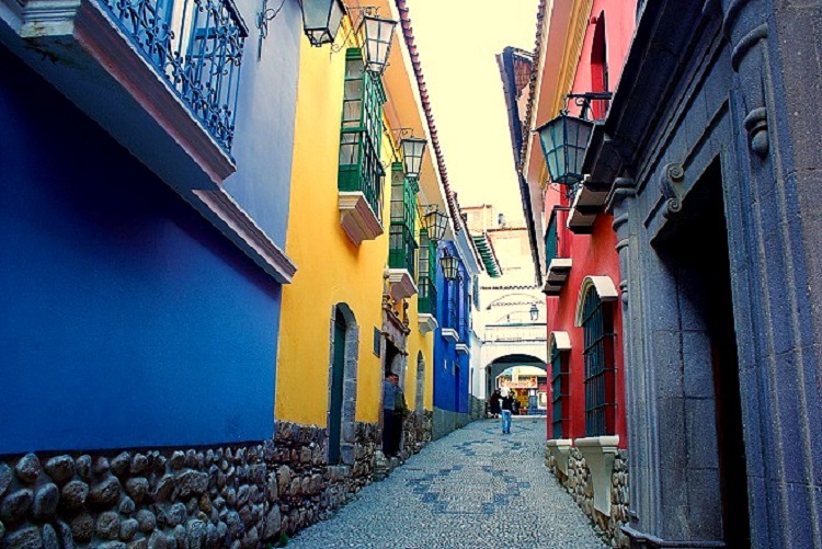 Con h%E1%BA%BBm nh%E1%BB%8F xinh Calle Jaen