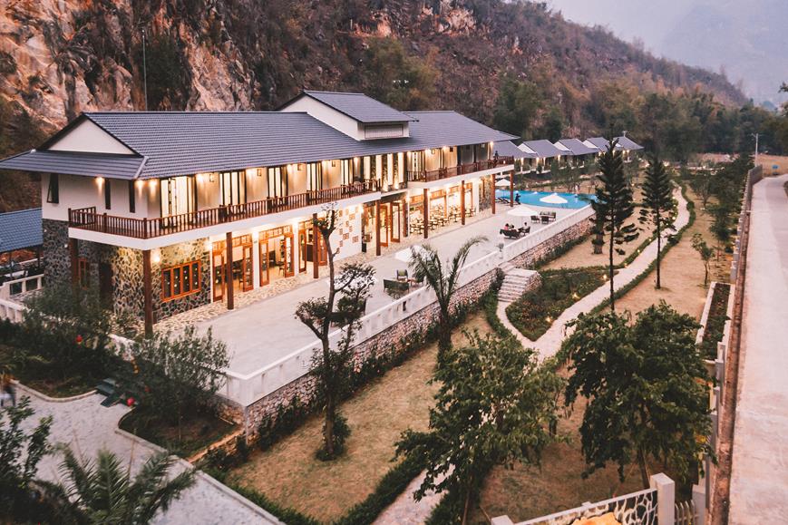 review-gia-phong-tai-mountain-view-resort-mai-chau-hoa-binh-2