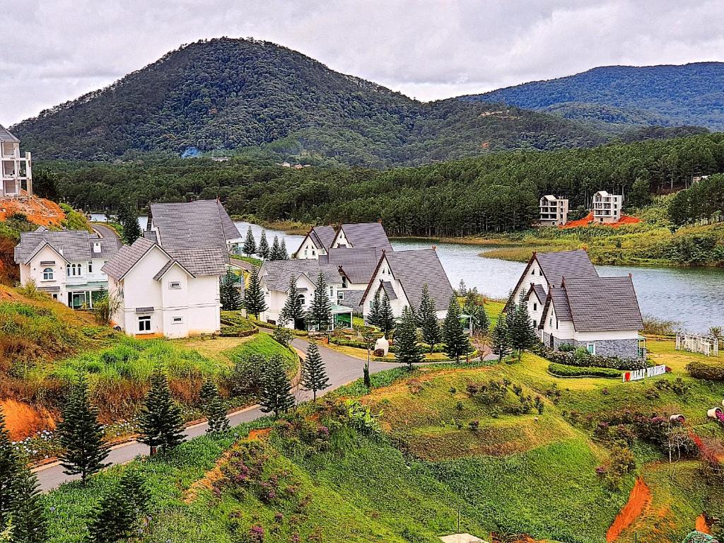 nhung-khach-san-resort-da-lat-dalat-wonder-resort-1