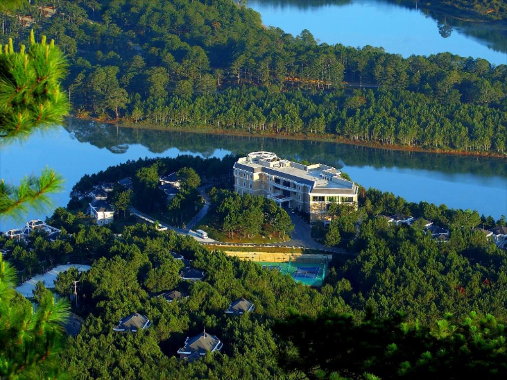 Dalat-Edensee-Lake-Resort-and-Spa-5-sao-dep-nhat