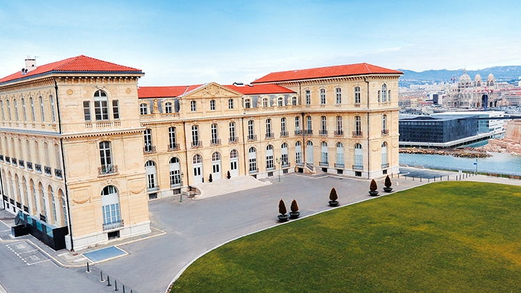 Dinh th%E1%BB%B1 Palais du Pharo