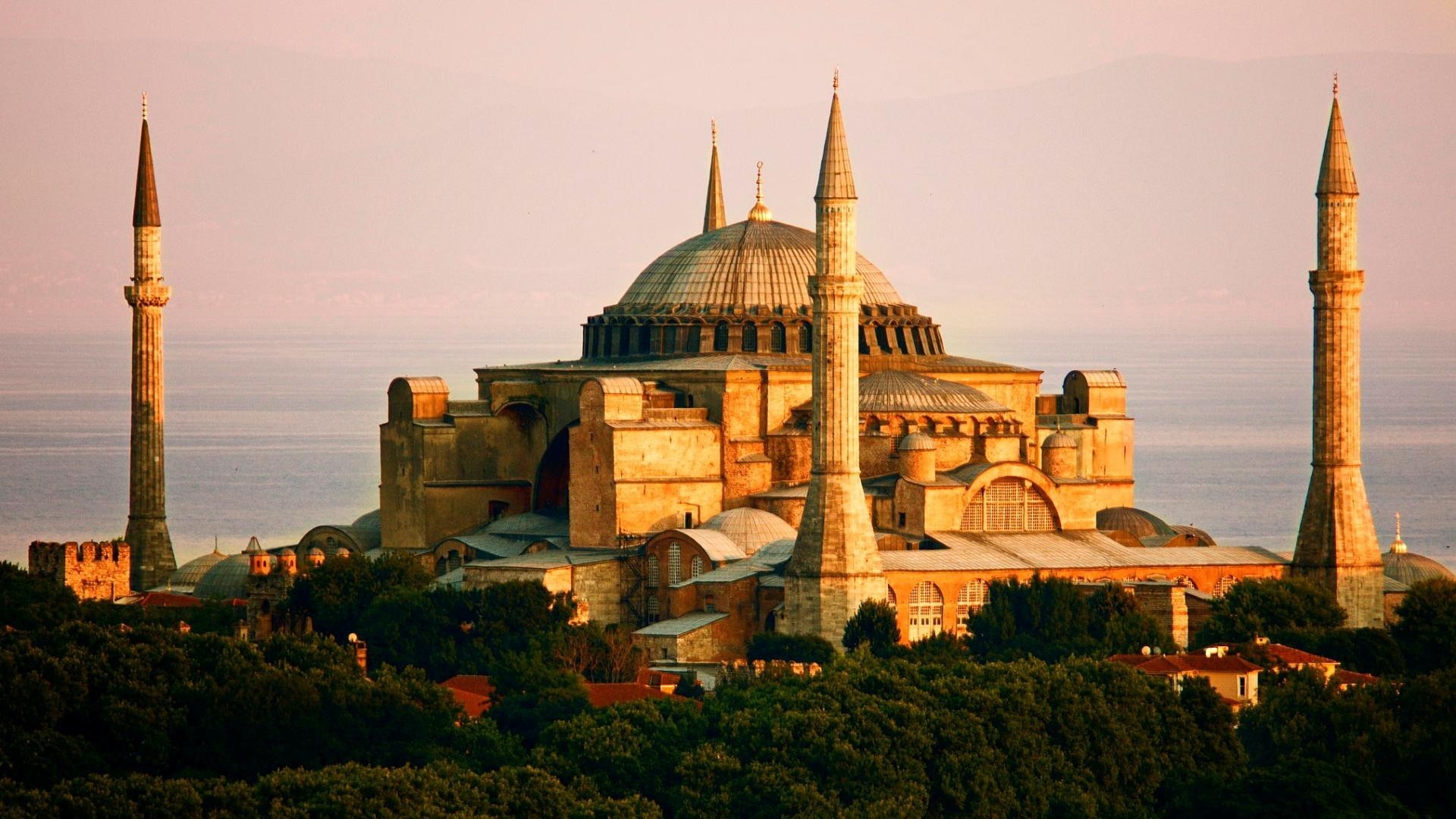 Gi%C3%A1o %C4%91%C6%B0%E1%BB%9Dng Hagia Sophia