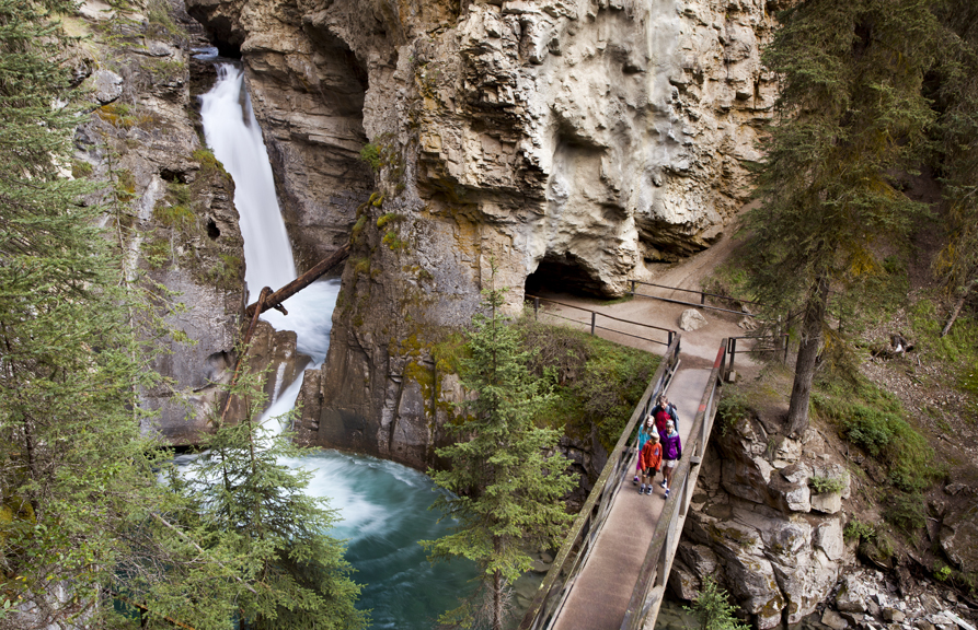 H%E1%BA%BBm n%C3%BAi Johnston Canyon