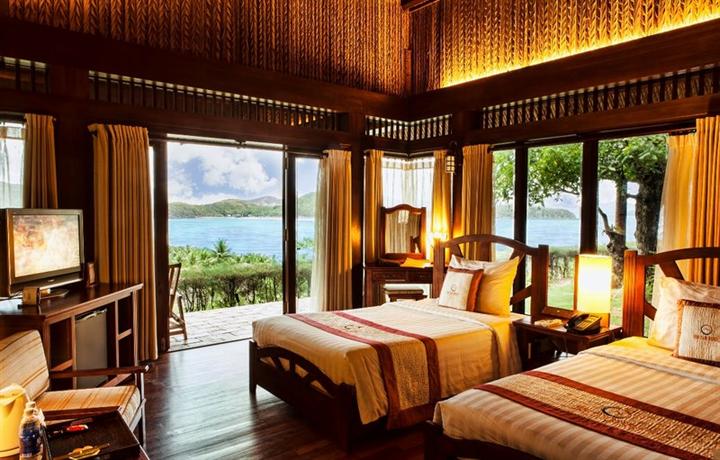 resort-nha-trang-dep-nhat-5-sao-gan-bien-co-bai-bien-rieng-3