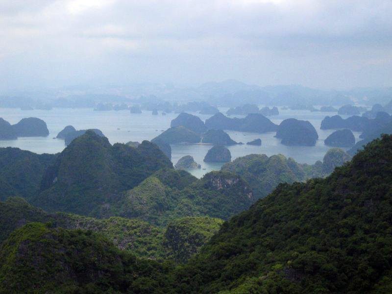 canh-nui-quang-ninh-ha-long