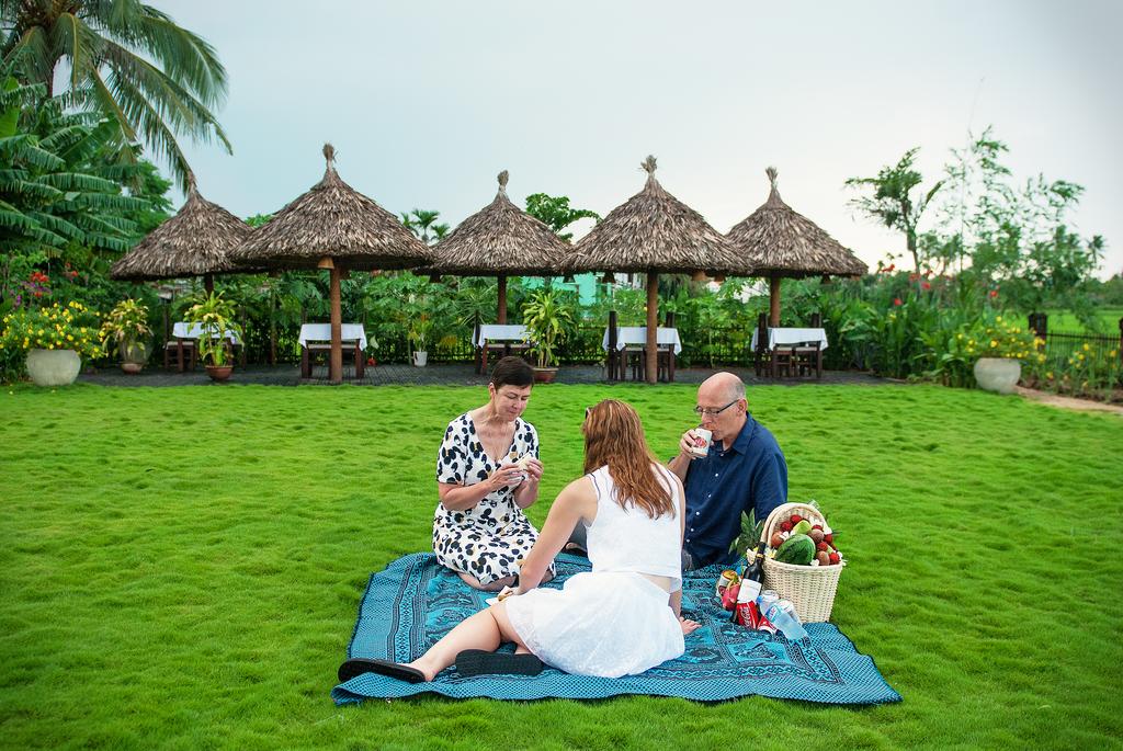 Nơi thích hợp để picnic hoi-an-ancient-village-resort4