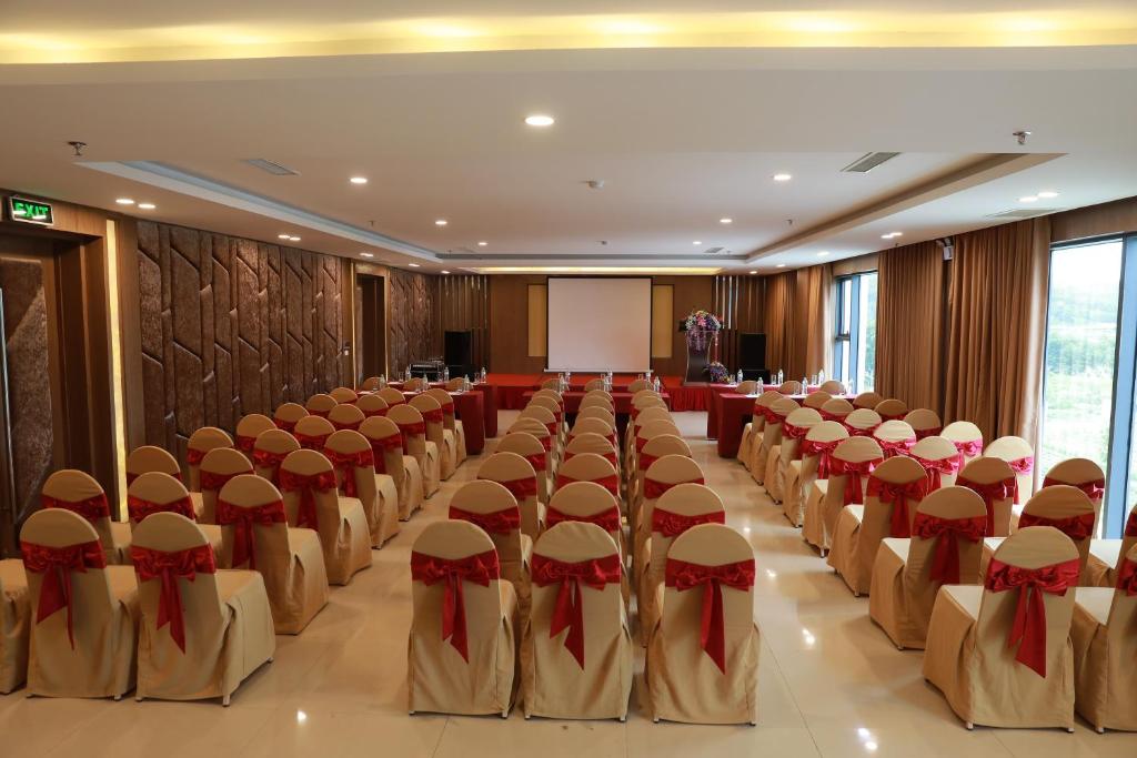 Khach-san-Muong-Thanh-Holiday-Con-Cuong-Nghe-An
