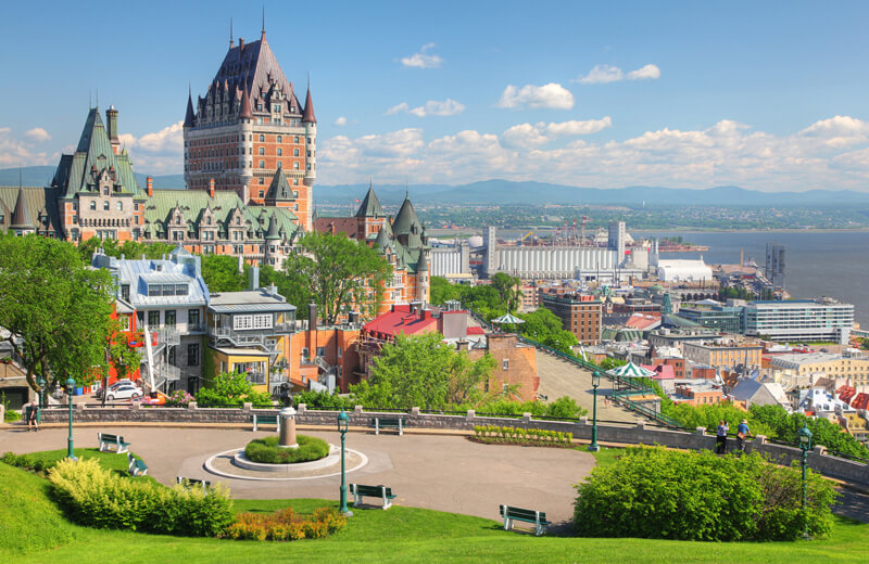 L%C3%A2u %C4%91%C3%A0i Chateau Frontenac