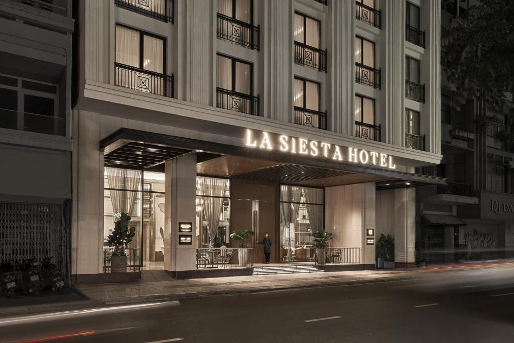 La-Siesta-Premium-Saigon