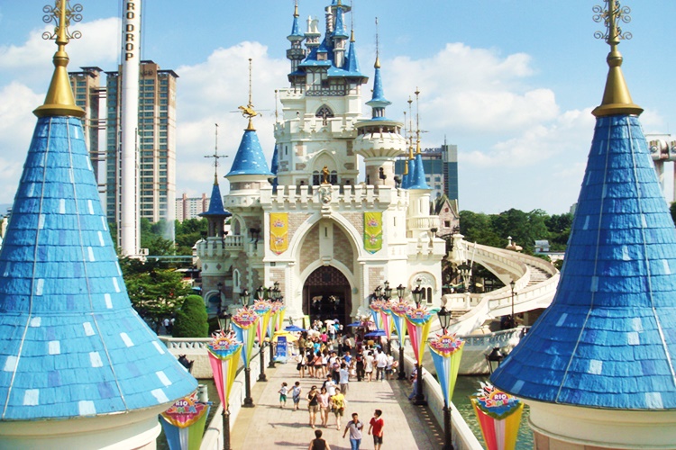 Lotte World Theme Park discount ticket