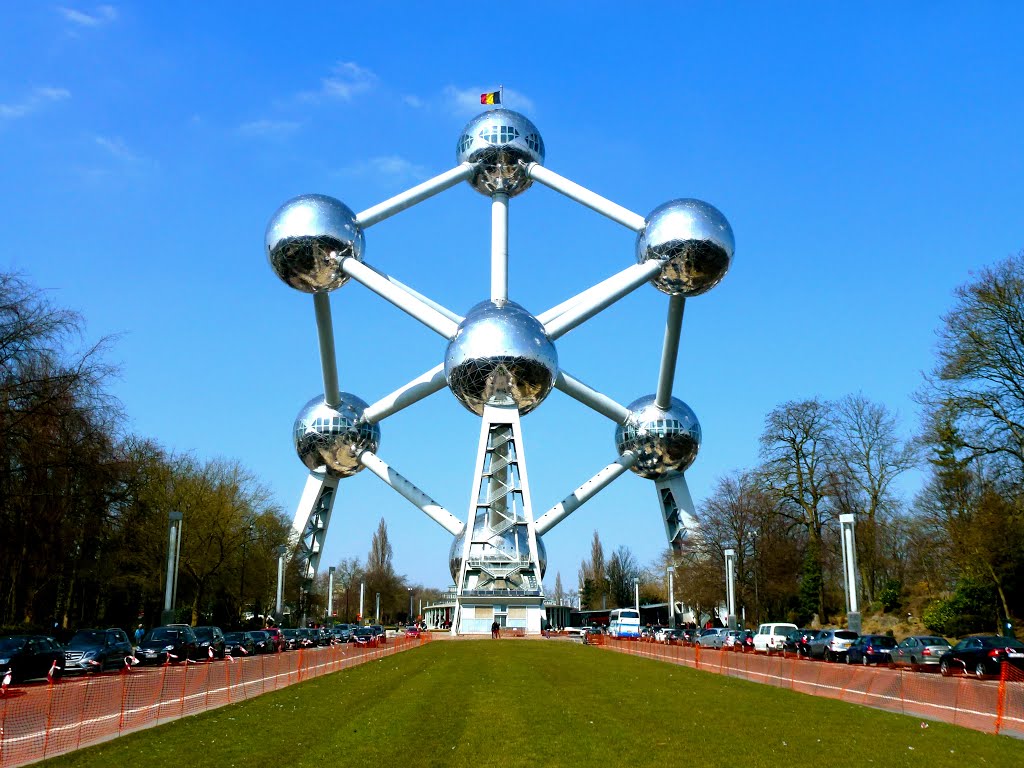 M%C3%B4 hi%CC%80nh nguy%C3%AAn t%C6%B0%CC%89 Atomium