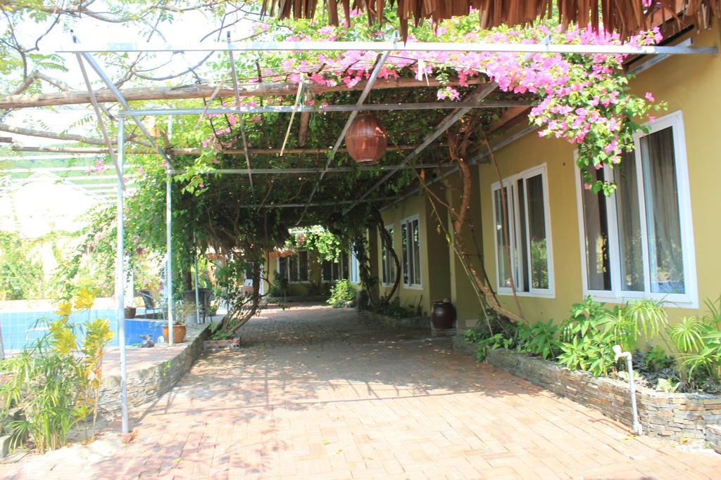 Minh-Chau-Beach-Resort-4 Minh-Chau-Beach-Resort-4