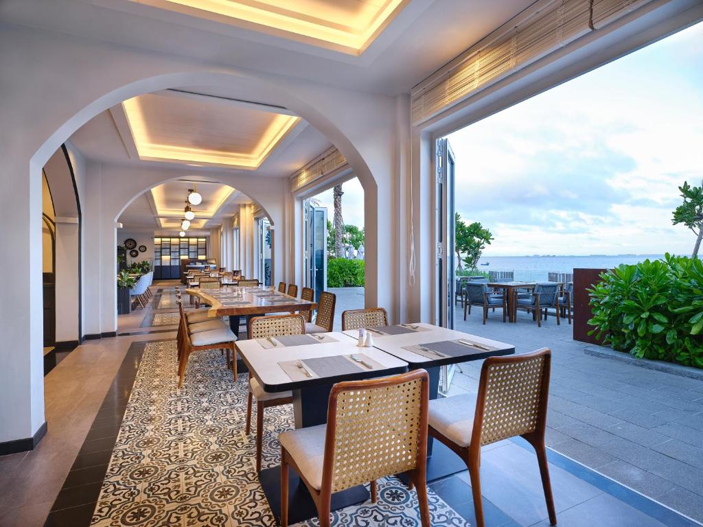 review-khach-san-resort-o-vung-tau-4-5-sao-dep-nhat-gan-bien-trung-tam-24