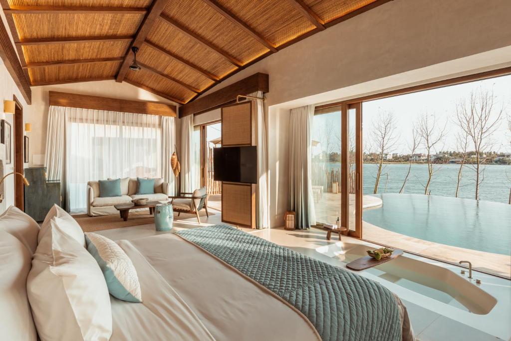 Namia-River-Retreat