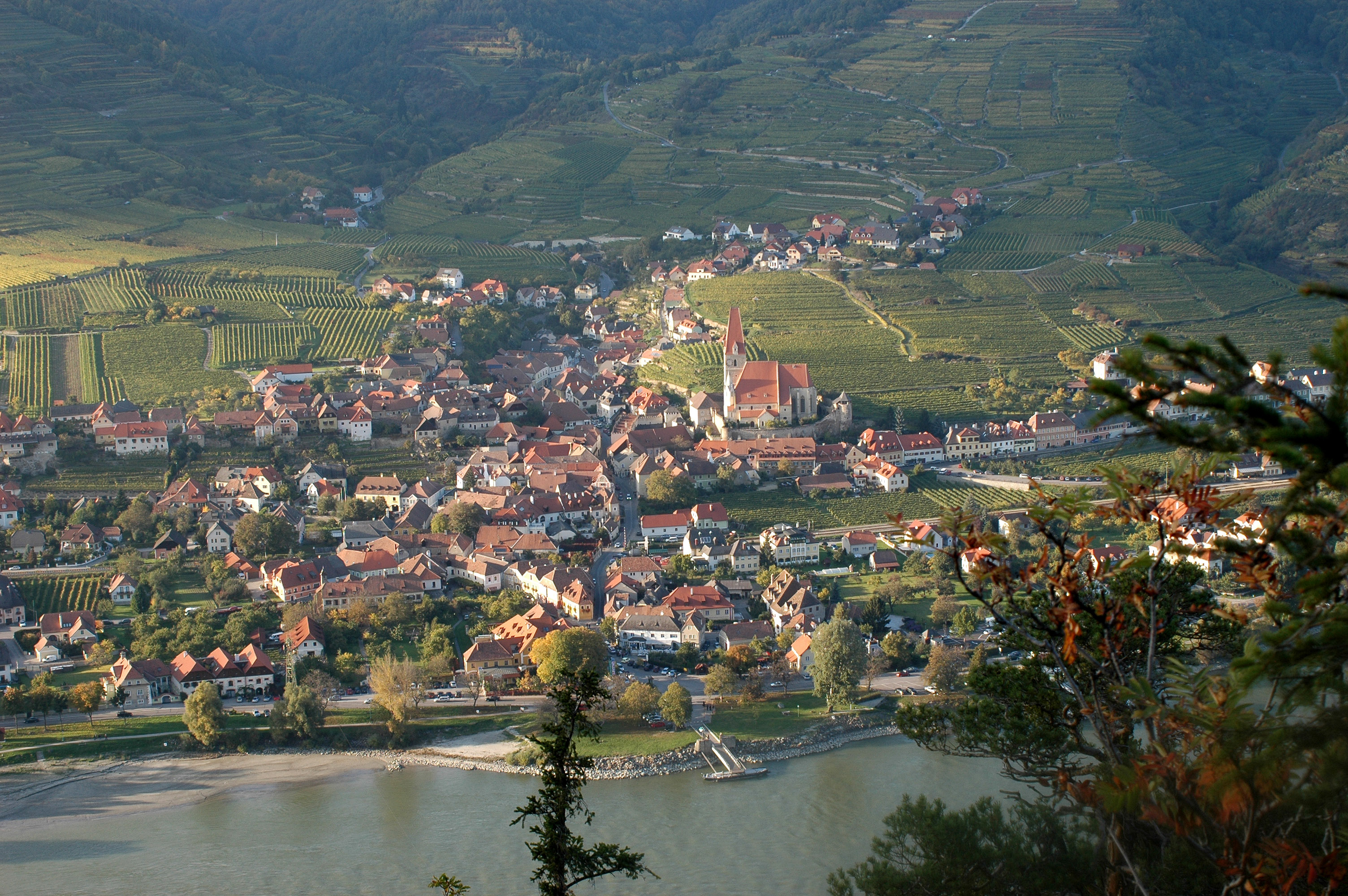 Ng%C3%B4i l%C3%A0ng Weissenkirchen