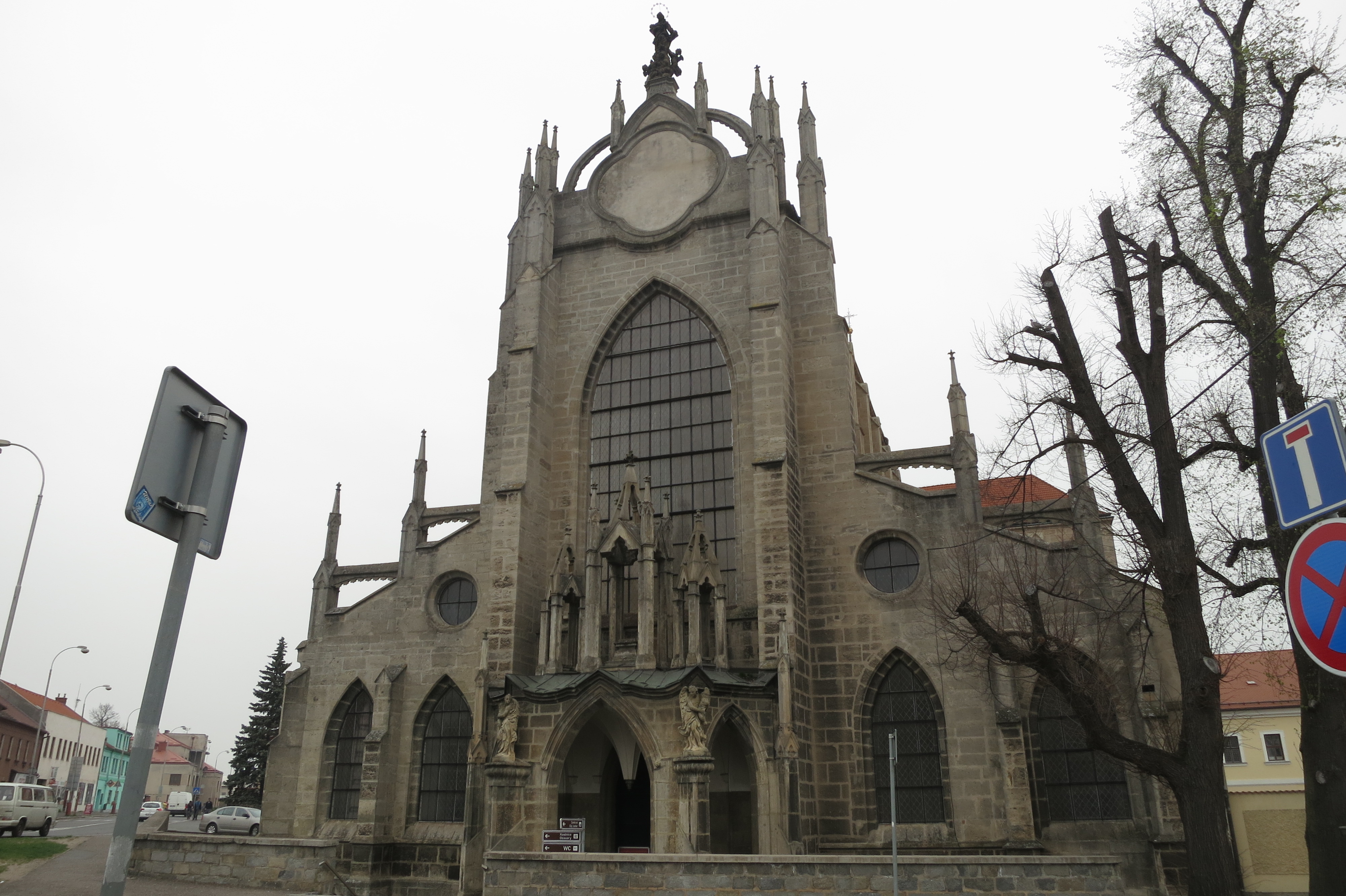 Nh%C3%A0 th%E1%BB%9D %C4%90%E1%BB%A9c M%E1%BA%B9 Th%C4%83ng Thi%C3%AAn v%C3%A0 Th%C3%A1nh John Baptist