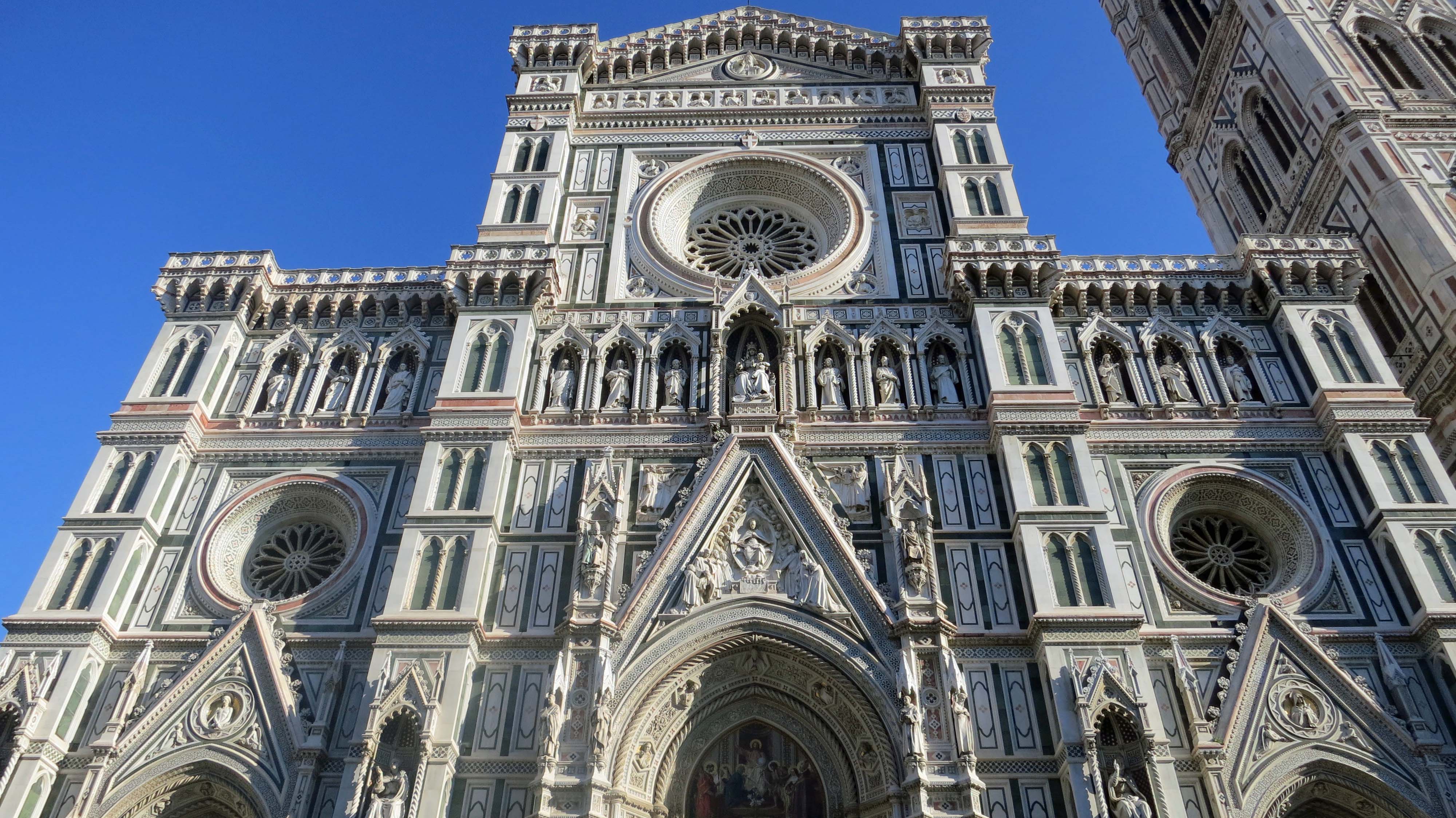 Nh%C3%A0 th%E1%BB%9D Duomo of Florence