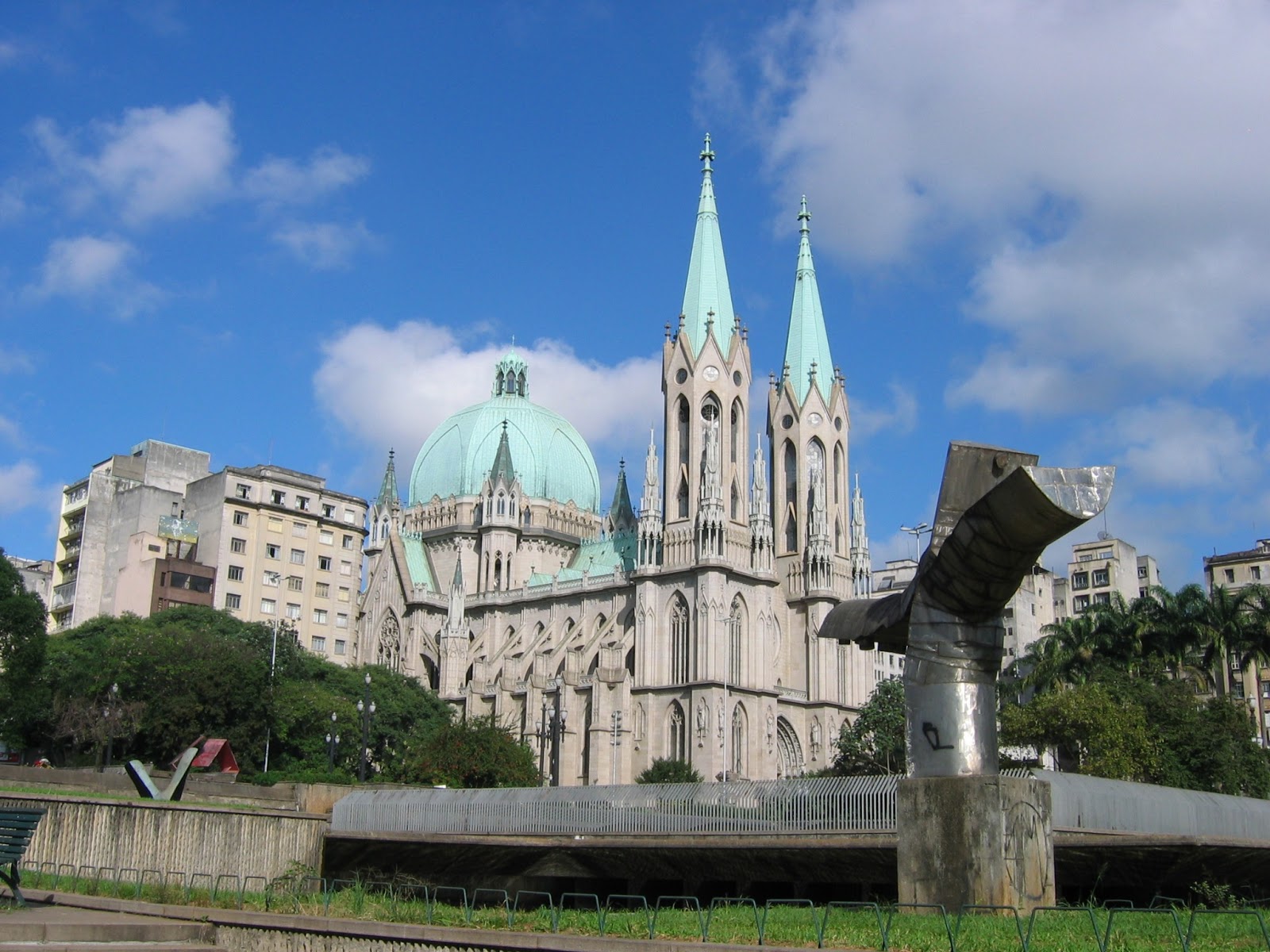 Nh%C3%A0 th%E1%BB%9D S%C3%A9