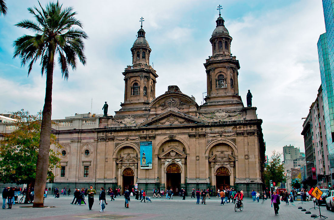 Nh%C3%A0 th%E1%BB%9D Santiago%E2%80%99s Metropolitan Cathedral